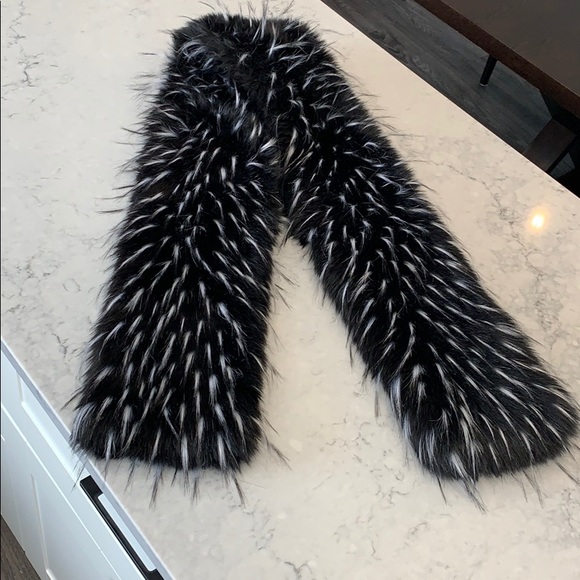 Throw over shall - Picture 1 of 2